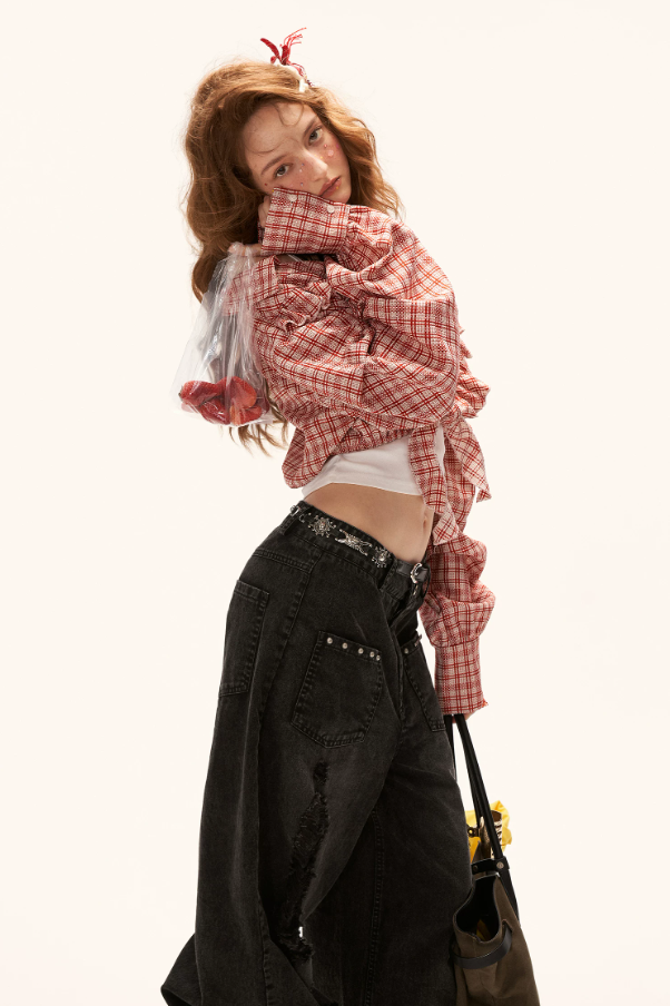 MAMC - "Street Rebel Mood" Distressed Black Straight-Leg Jeans WE932