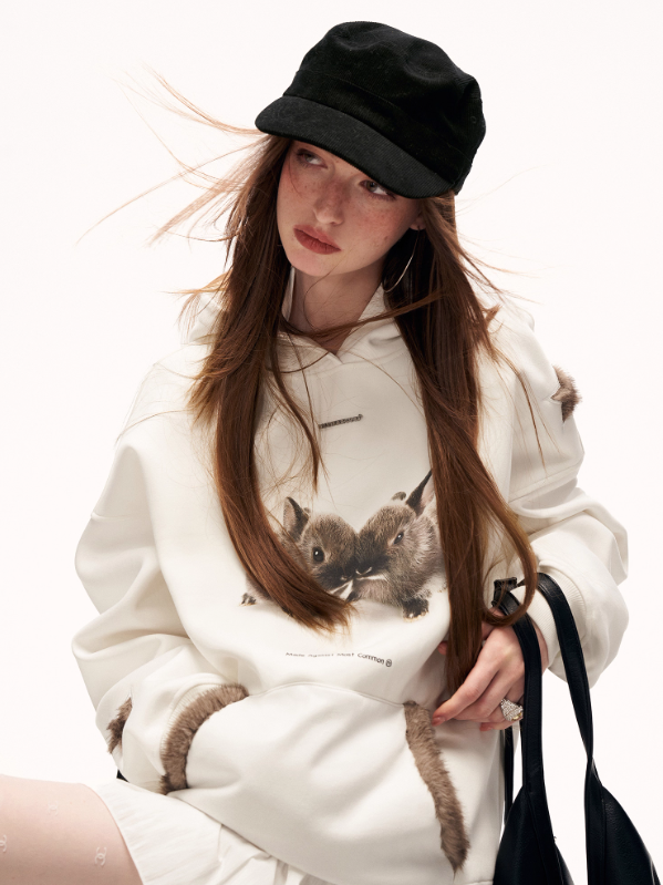 MAMC - Star Bunny Oversized Hoodie – White WE857