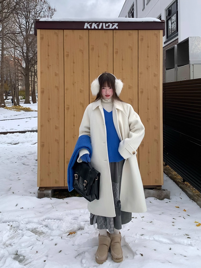 罐头士多所 Atmosphere Wool-Blend Fuzzy Coat