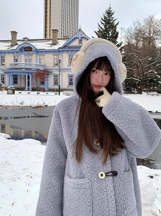 南宫月 - Purple Blue Coat