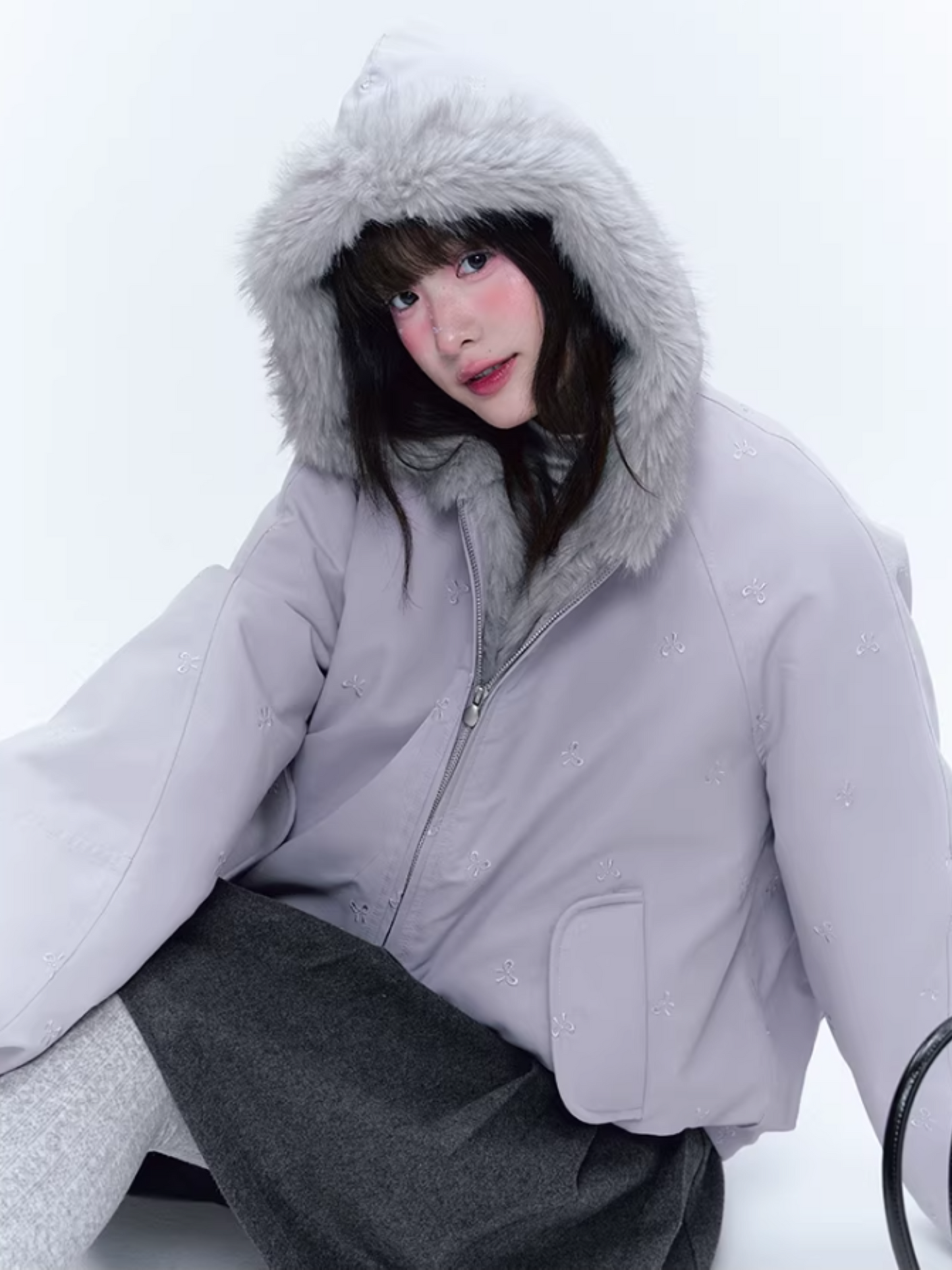 CREAMO2奶油氧气 - Soft Lilac Bow-Embroidered Eco Fur Puffer Jacket