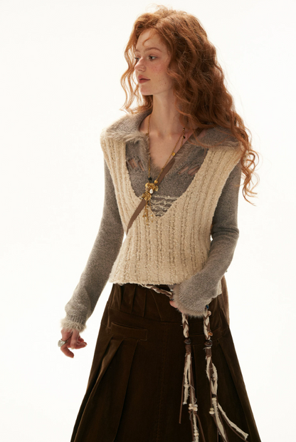 MAMC - U-Neck Textured Knit Vest - Cropped Sleeveless Sweater Top (Gray / Cream)