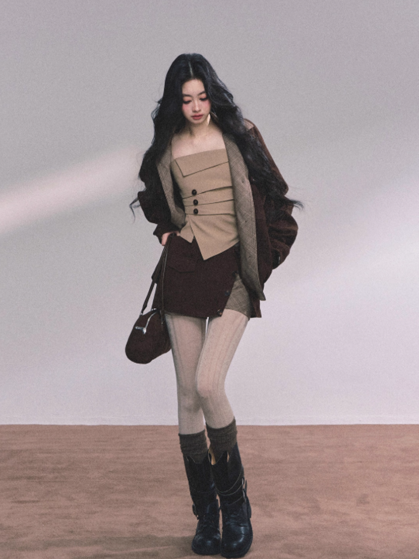 少也眼 Miu-Style Two-Piece Set – French Hepburn Jacket & Plaid Mini Skirt (Brown)