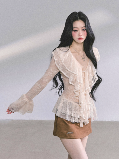 少也眼 London Café French Hepburn Woolen Three-Piece Set – Jacket, Top & Mini Skirt