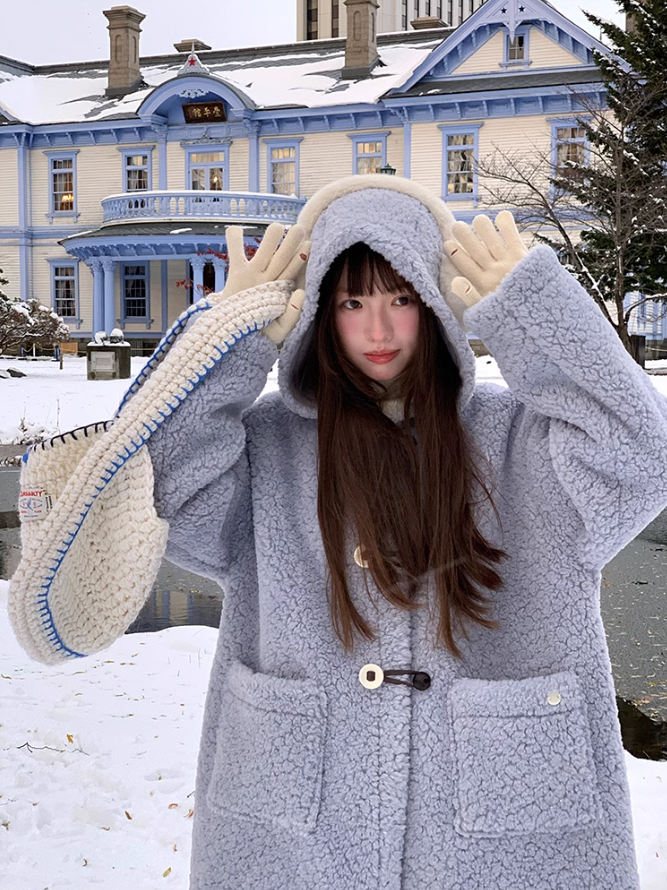 南宫月 - Purple Blue Coat