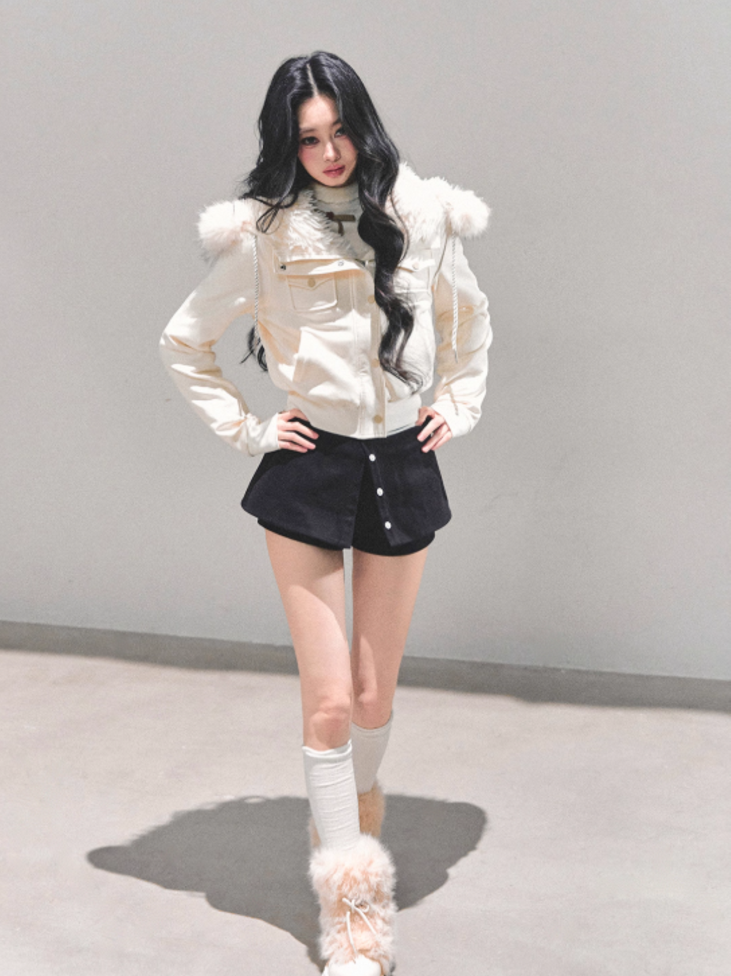 少也眼 “Snowvel Embrace” Hooded Sherpa Jacket - Cream White 874351