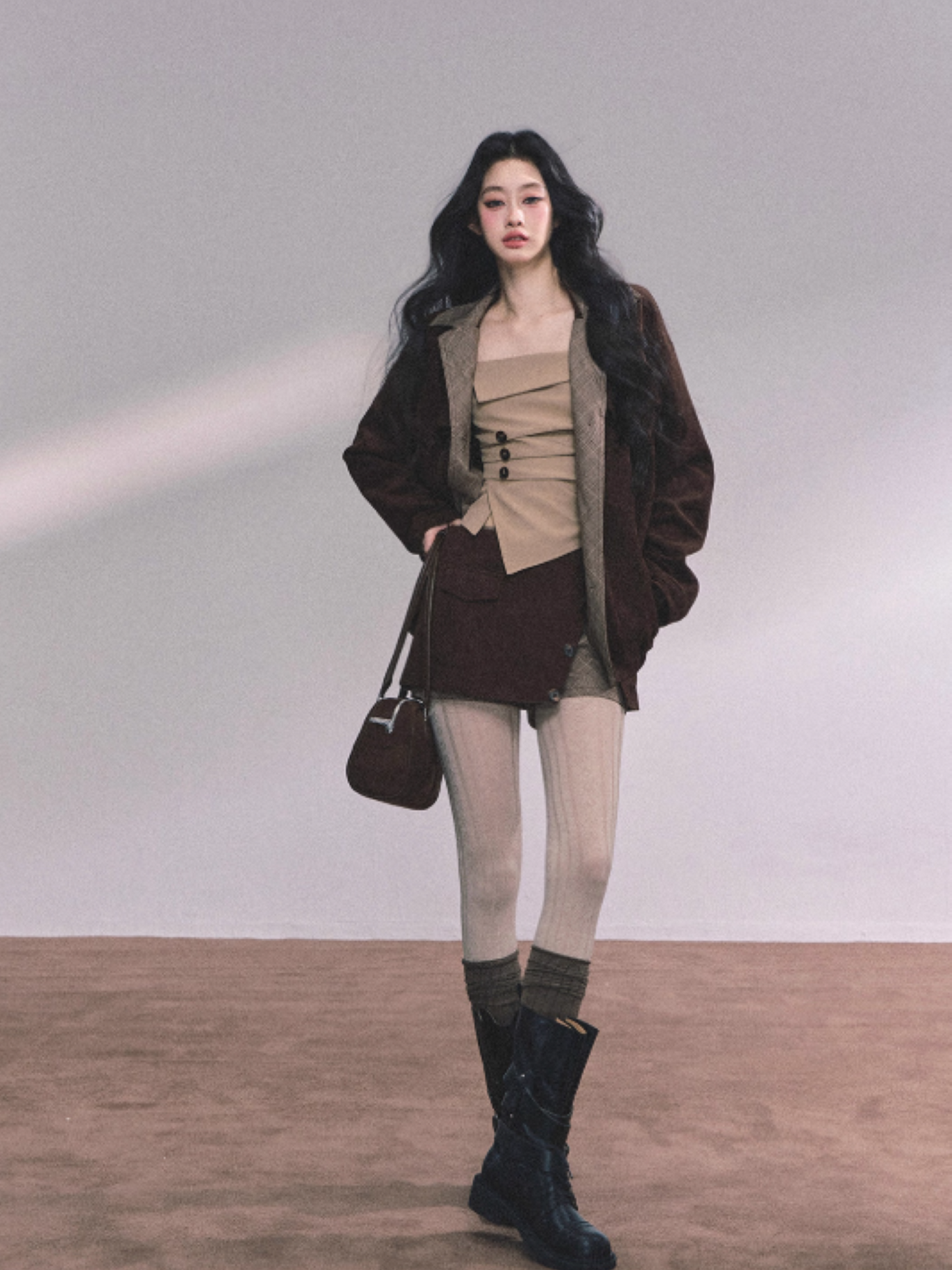 少也眼 Miu-Style Two-Piece Set – French Hepburn Jacket & Plaid Mini Skirt (Brown)