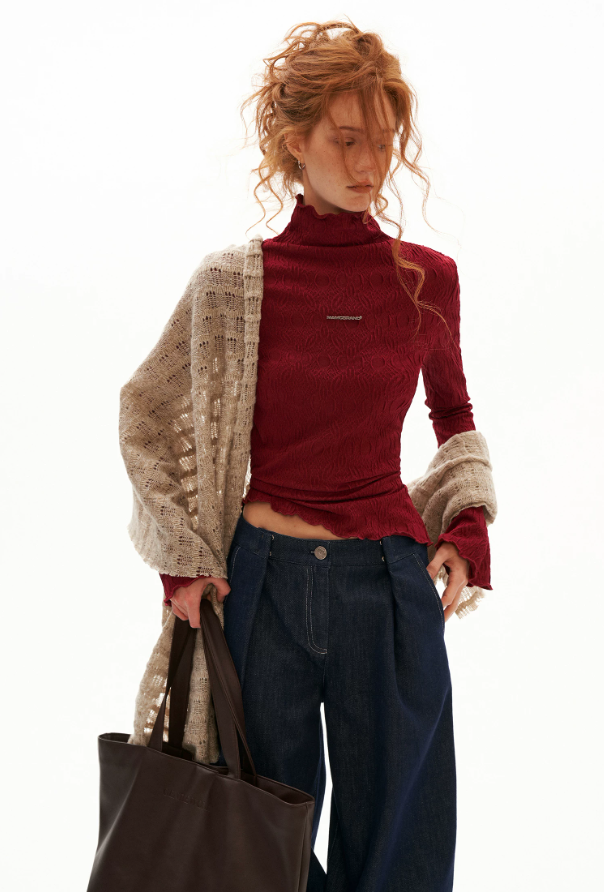 MAMC - Textured Muse Fitted Long-Sleeve Top (Red / White)
