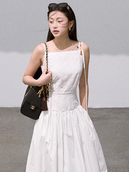 OAKMOO - "Floral Reverie" Embroidered Cotton Dress – Gardenia White 25Q417