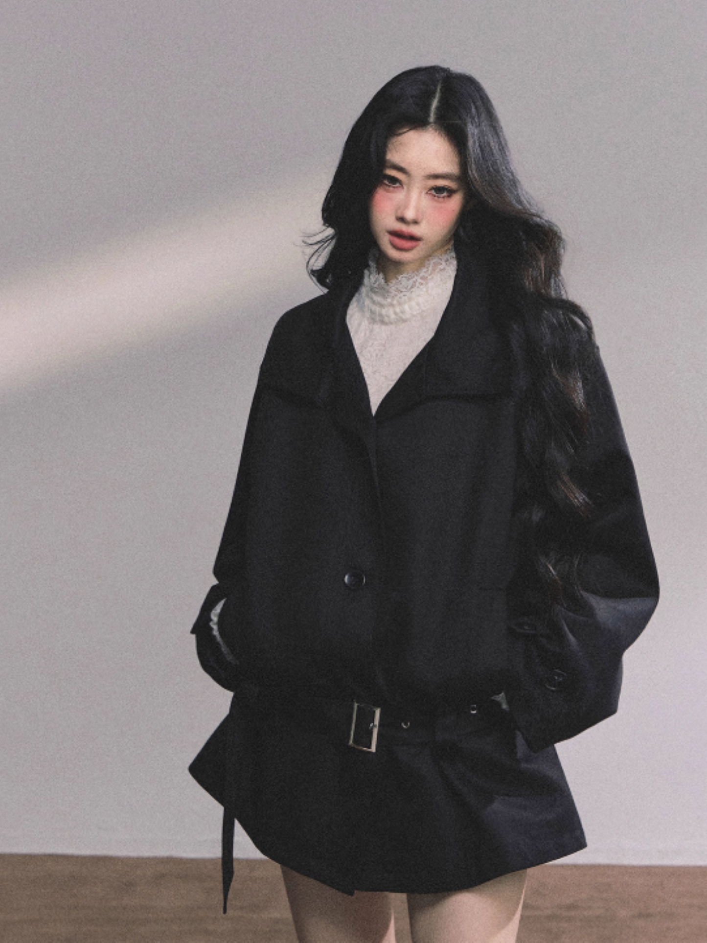 少也眼 Sydney Holiday French Hepburn Style Trench Coat (Black)