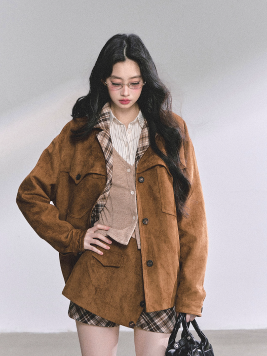 少也眼 Miu-Style Two-Piece Set – French Hepburn Jacket & Plaid Mini Skirt (Light Coffee)