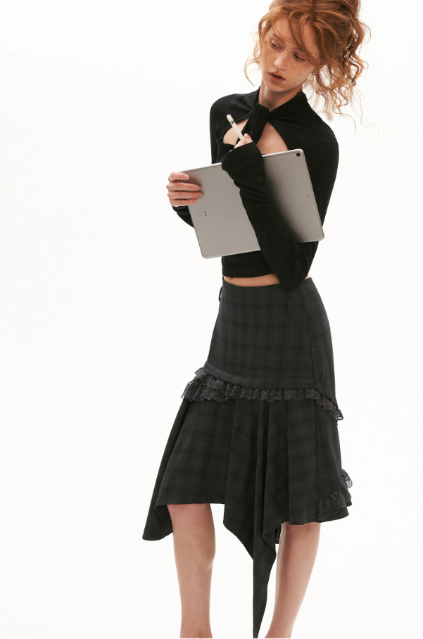MAMC - Lace-Up Cutout Waist-Sculpt Long Sleeve Top (Black/ White)