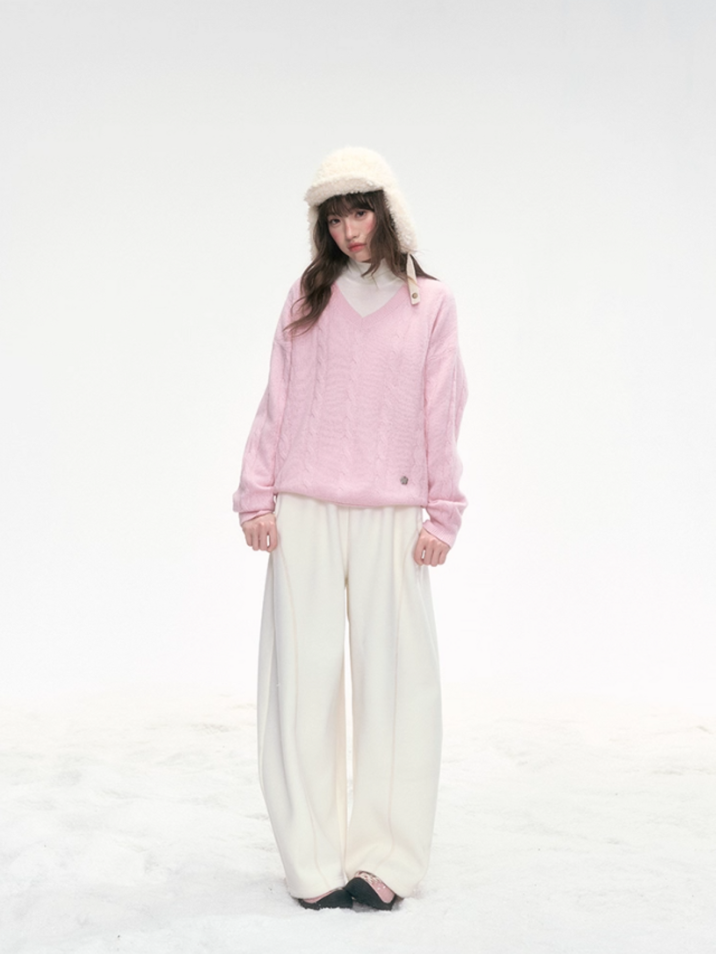 "Winter Bloom" Embroidered Knit Lounge Pants – White & Pink LL2025334