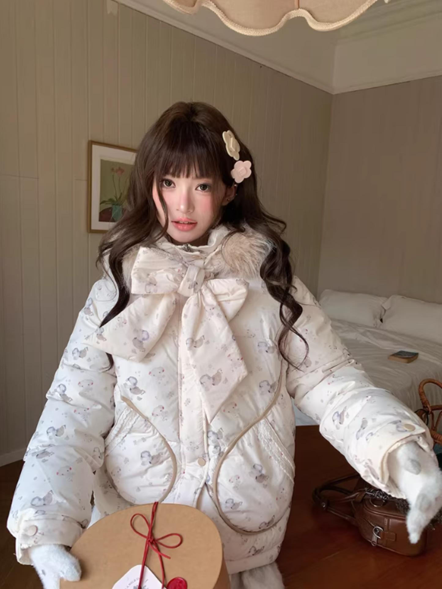 阮阮自制 - "Fluffy Pup" Bow-Detail Puppy Print Puffer Jacket