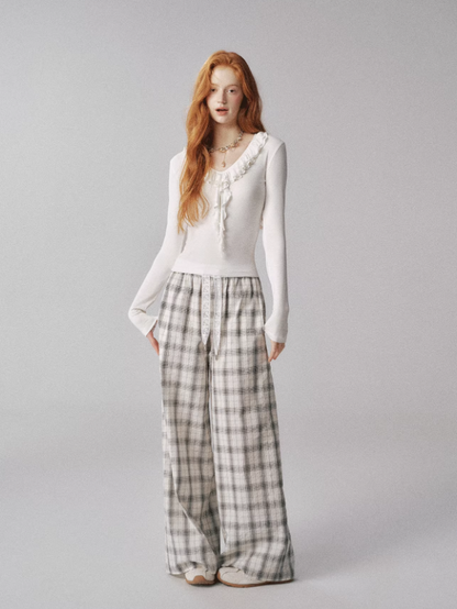 "氧气银河" V-Neck Ruffle Long-Sleeve Knit Top (Classic White)