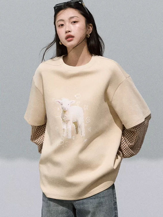 OAKMOO - "Pastoral Lamb Mood" Layered Gingham Sweatshirt – Beige Milk Tea 25Q457