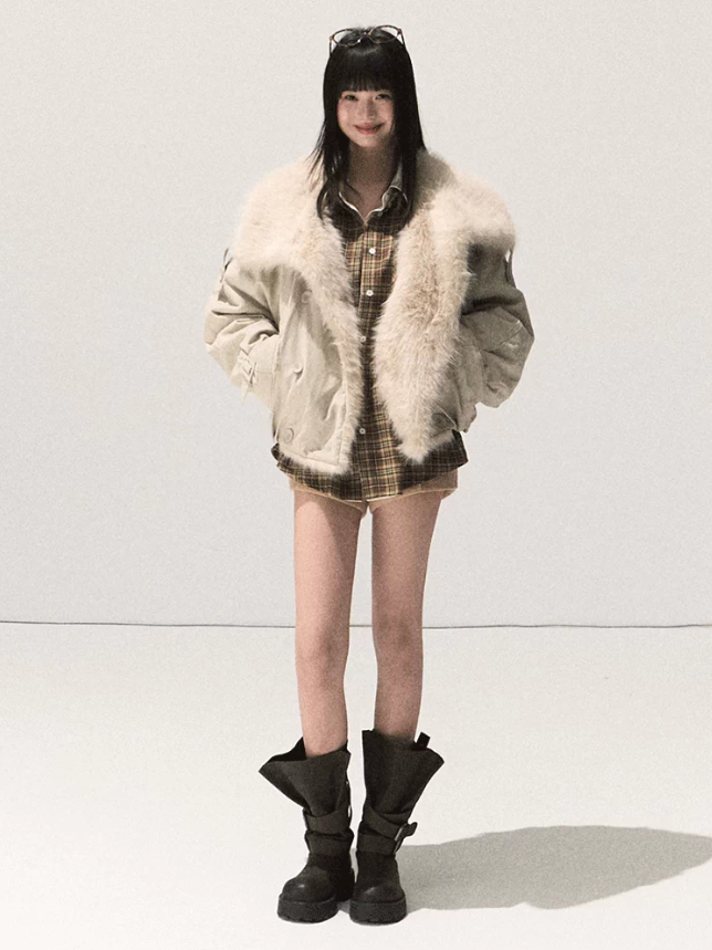 OAKMOO/ Silver Snowgrass White Faux Fur Collar Cropped Parka Jacket