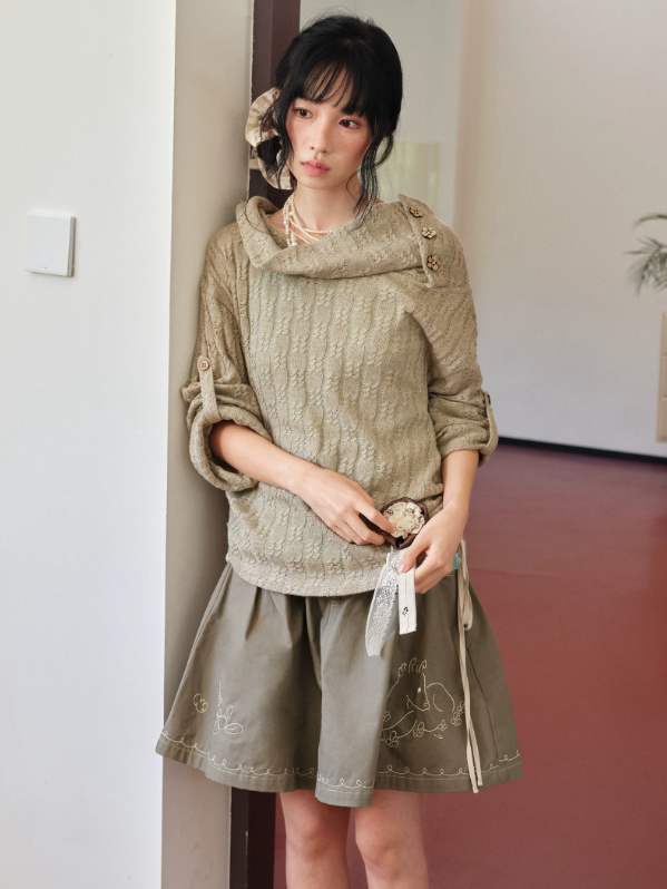 DAILY ARTIST - Brown Cable-Knit Sweater & Mint Green Tank Set
