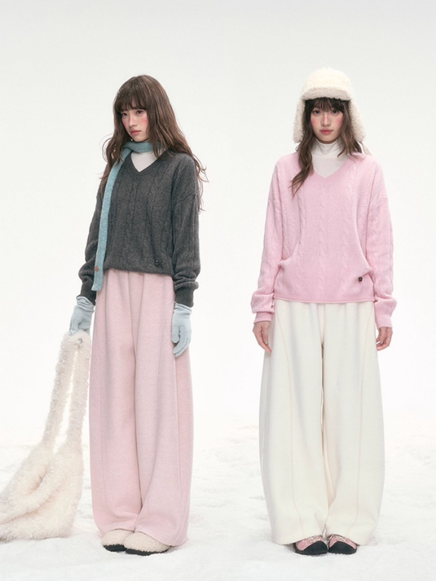 "Winter Bloom" Embroidered Knit Lounge Pants – White & Pink LL2025334