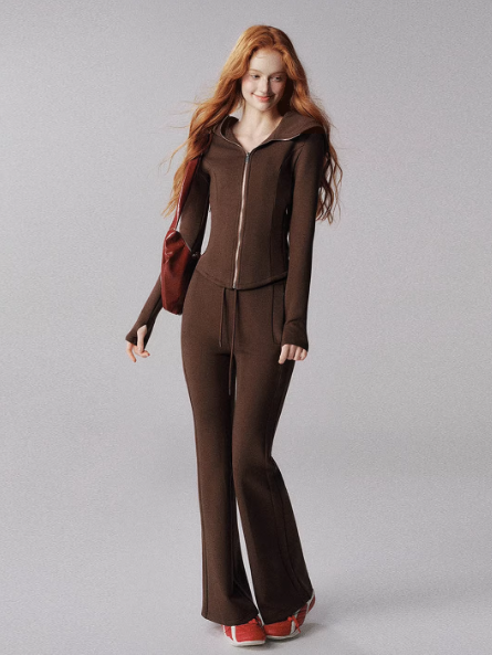 "心动极好" Cat-Ear Cropped Hoodie Two-Piece Set (Warm Brown)