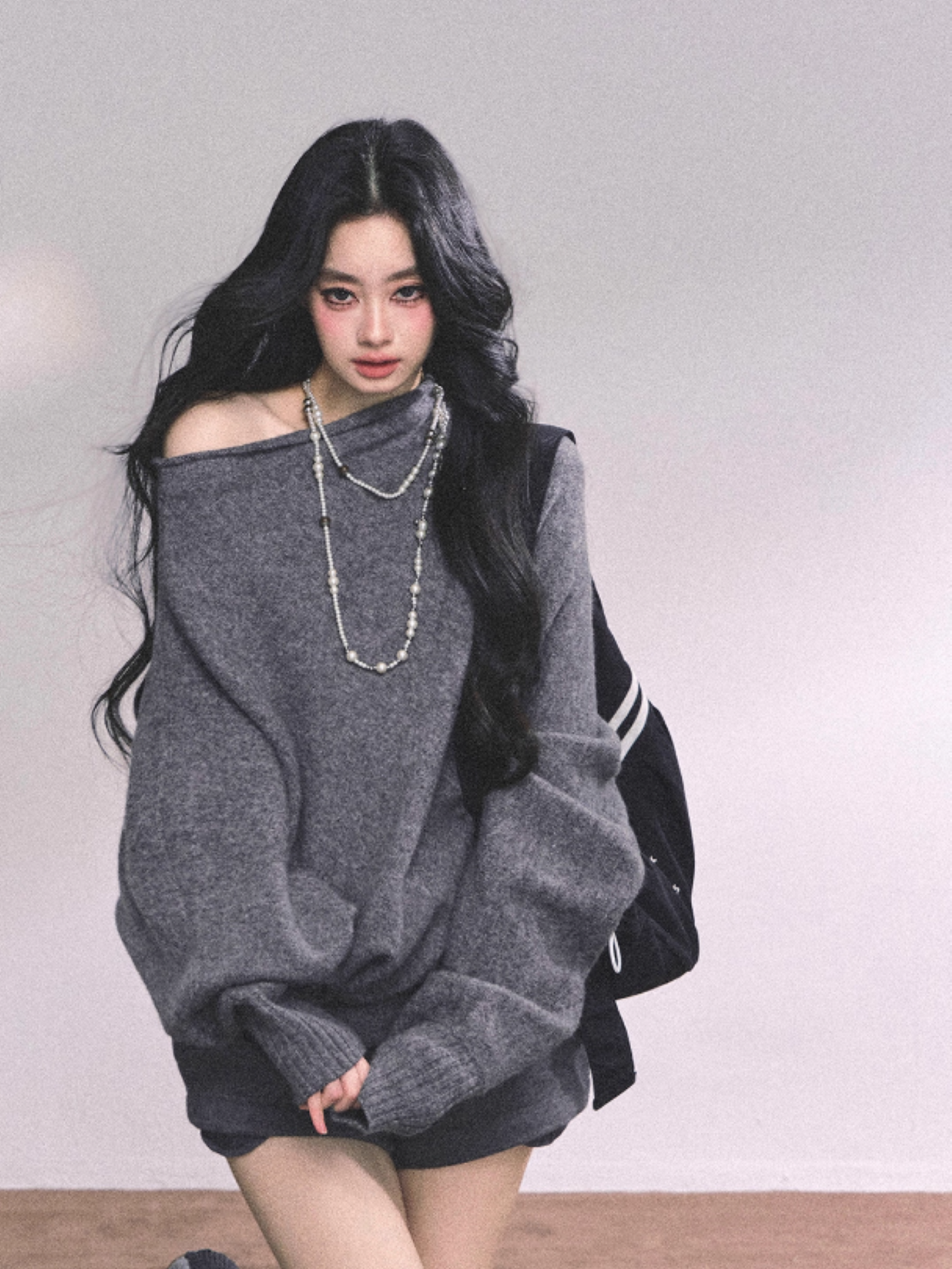少也眼 Korean Off-Shoulder Slouchy Knit Sweater