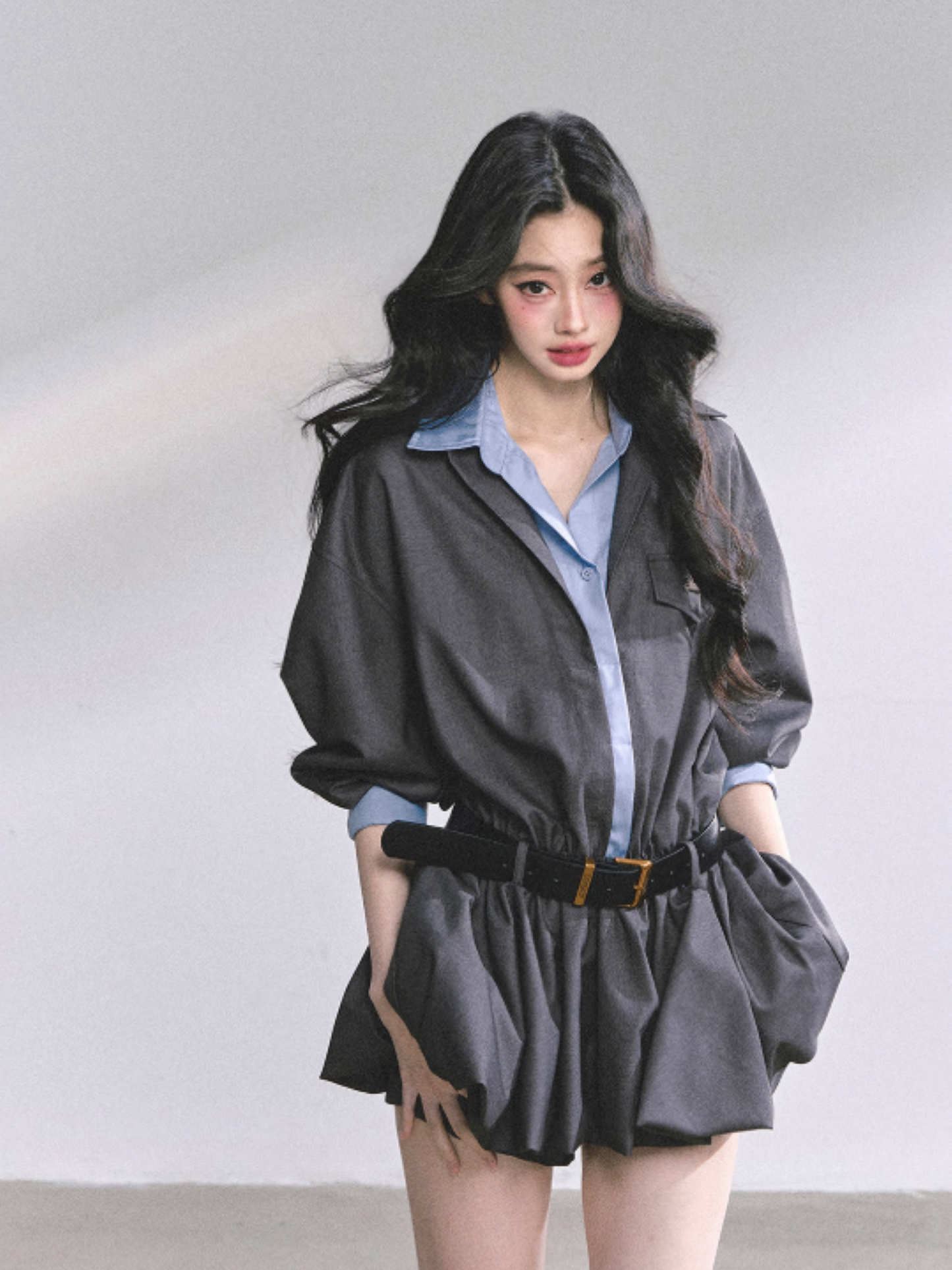 少也眼 Yale Preppy Puff Mini Dress Set with Shorts, Belt & Shawl (Gray)
