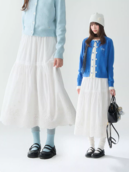 罐头士多所 - "Snowy Meadow" White Embroidered A-Line Midi Skirt