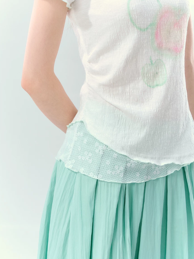 “Apple Mist Daydream” White Apple Print Ruched Tee