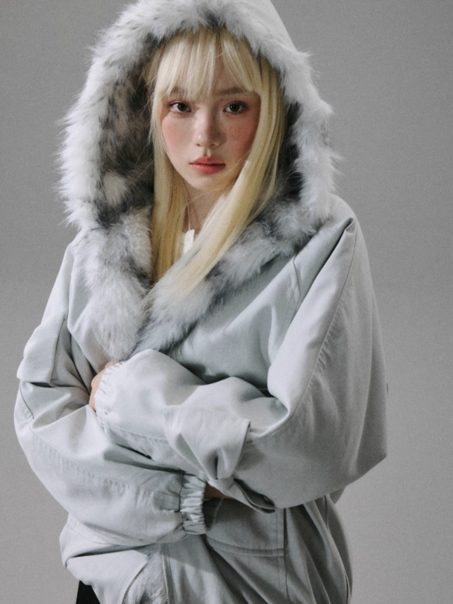 "Northern Frost Rime" Sweet-Cool Plush Hooded Jacket - Gray-White
