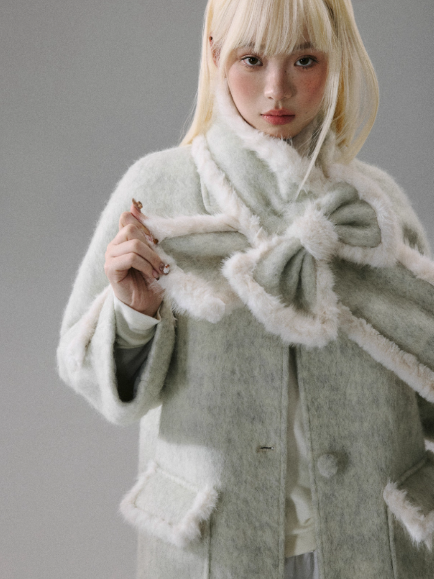 "Sakura-Tipped Reverie" Wool-Blend Wave-Texture Coat with Detachable Bow Scarf - Gray