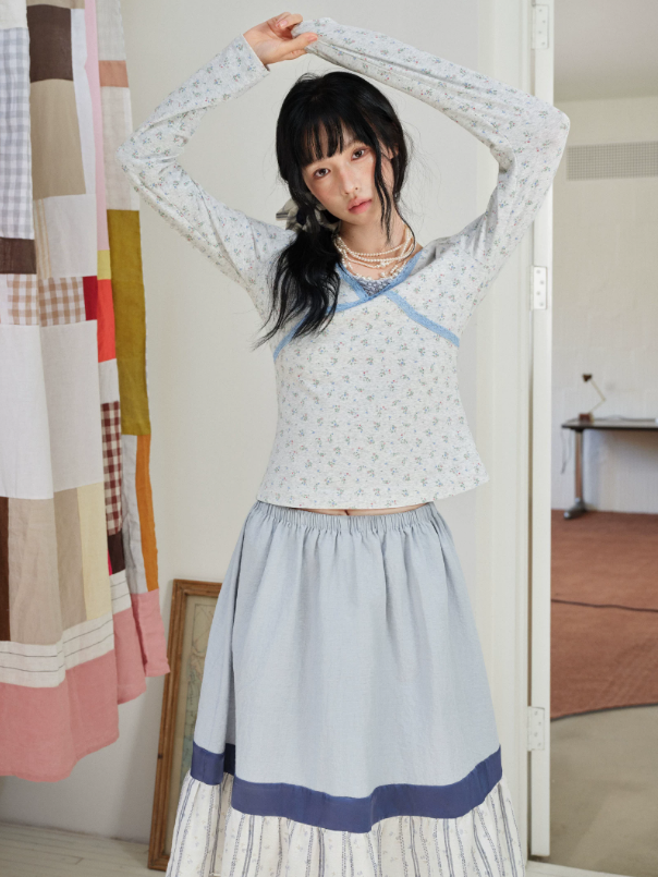 DAILY ARTIST - Light Gray Floral Lace Cross-Front Long-Sleeve Top