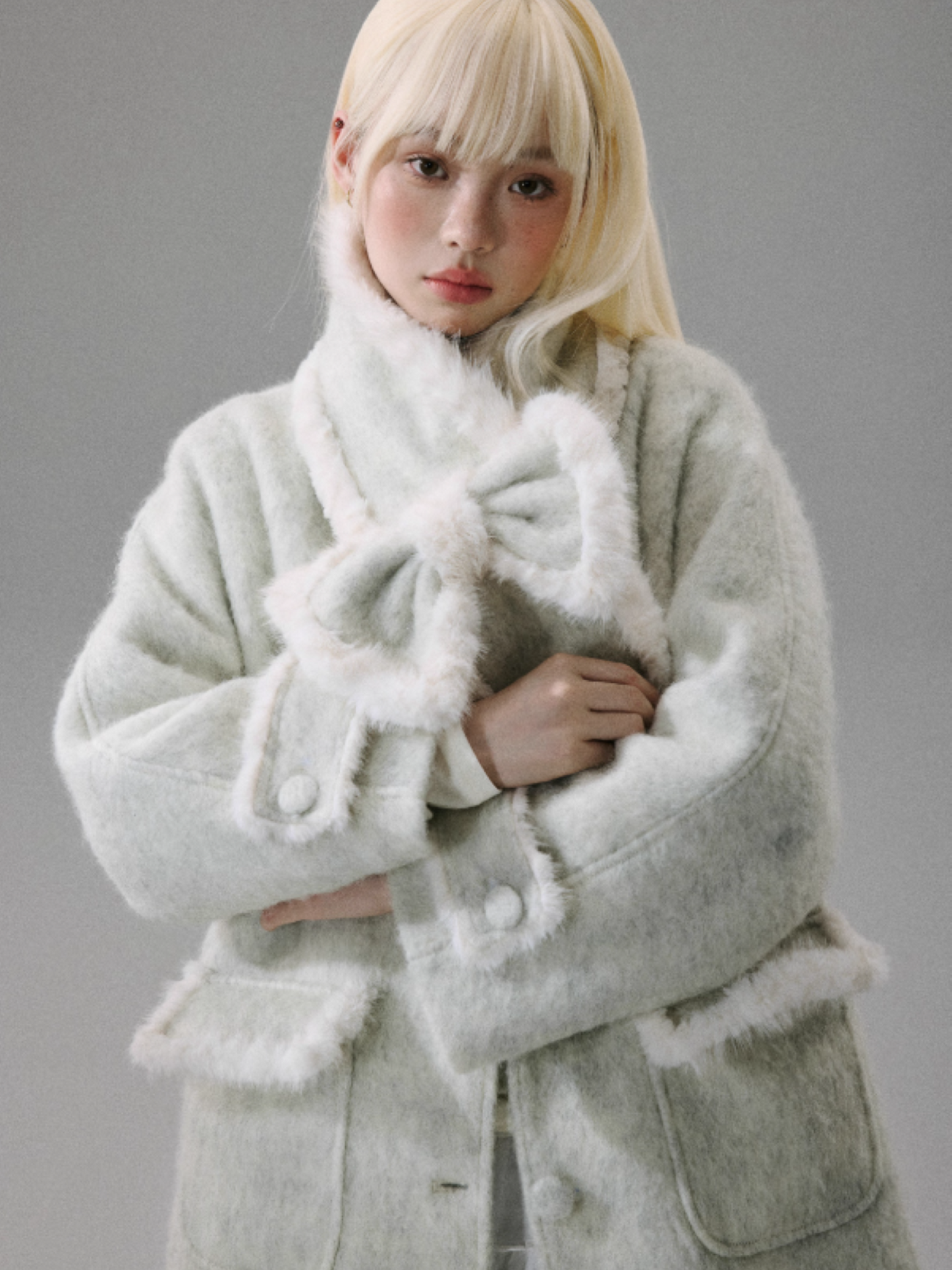 "Sakura-Tipped Reverie" Wool-Blend Wave-Texture Coat with Detachable Bow Scarf - Gray