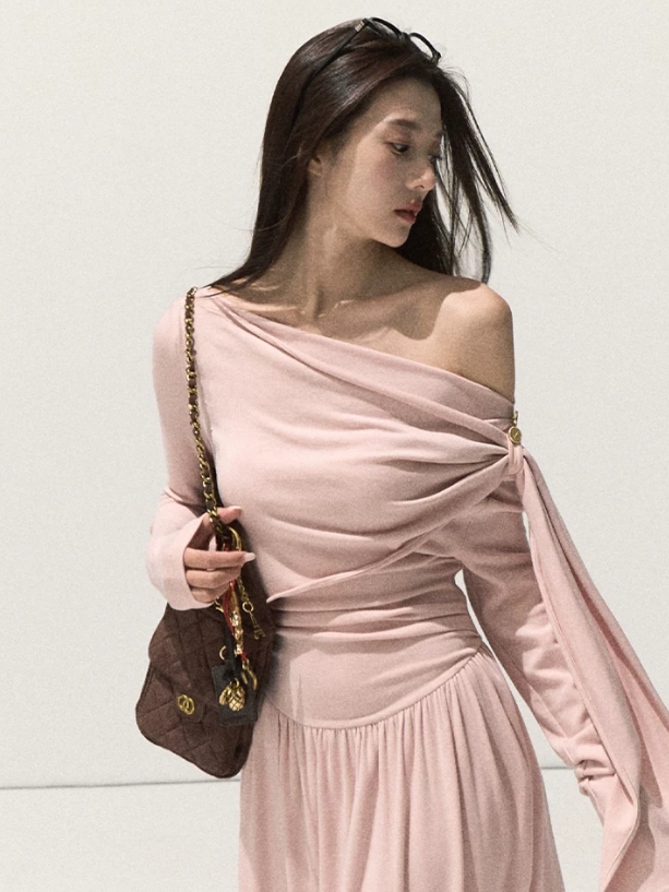 OAKMOO/ Vintage Oak Pink Off-Shoulder Wrap Knit Maxi Dress