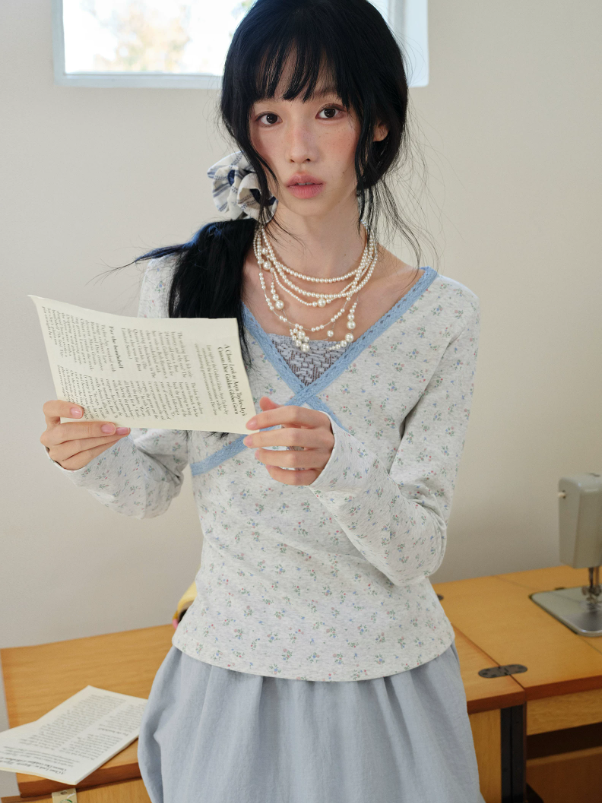 DAILY ARTIST - Light Gray Floral Lace Cross-Front Long-Sleeve Top