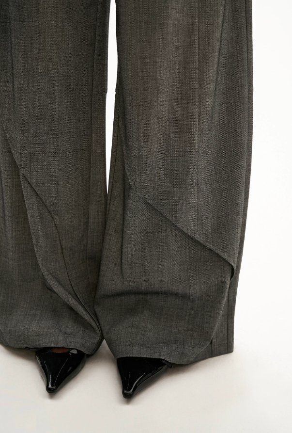 MAMC - Sculpted Linen-Blend Straight-Leg Trousers (Gray / Khaki)