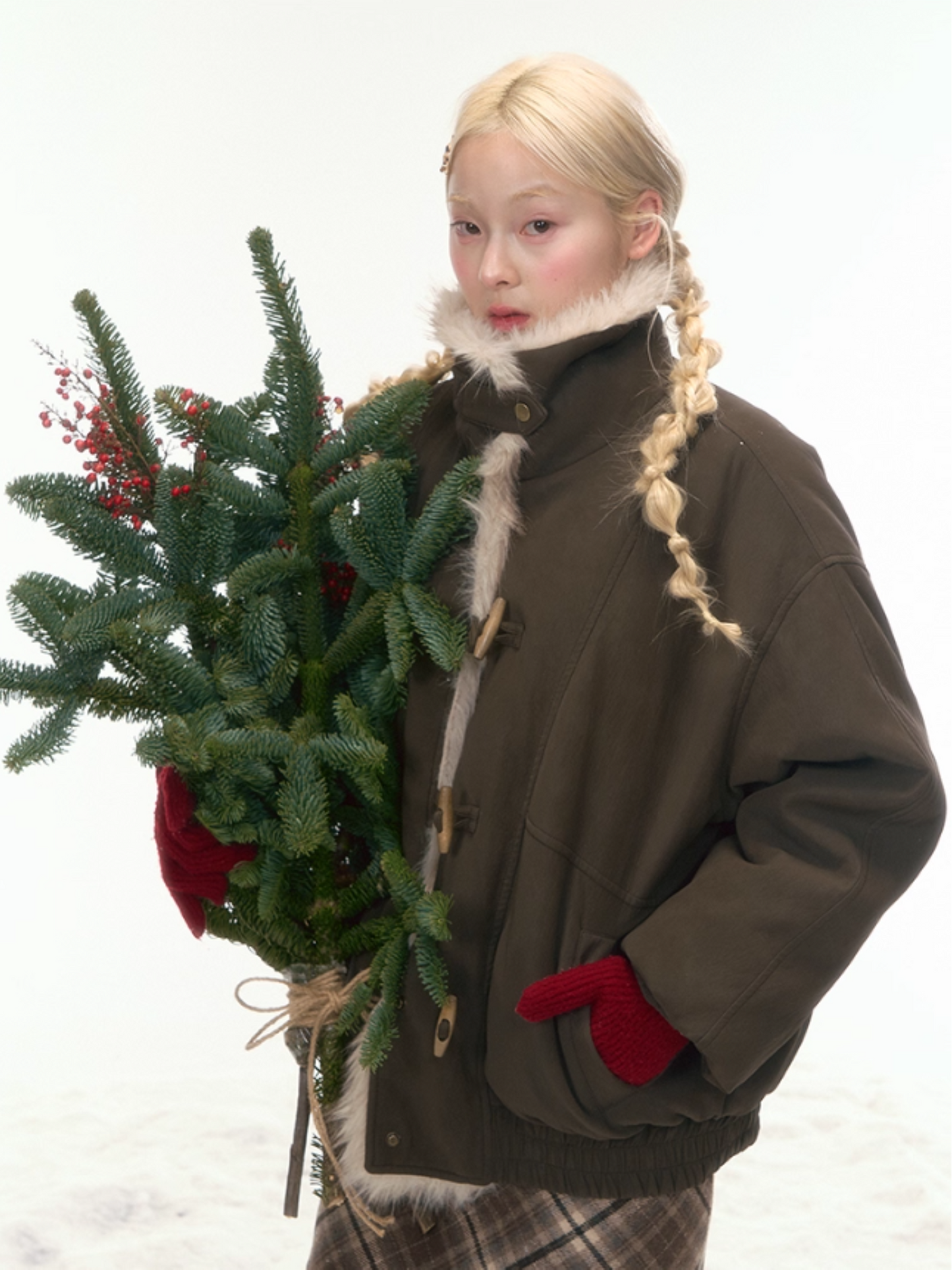 “Caramel Taro Mousse” Faux-Fur PU Leather Short Jacket WW2025458