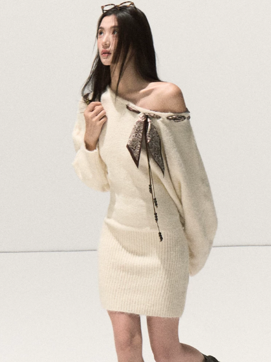 OAKMOO/ Almond White Wool-Blend Off-Shoulder Bodycon Knit Dress (With Scarf)