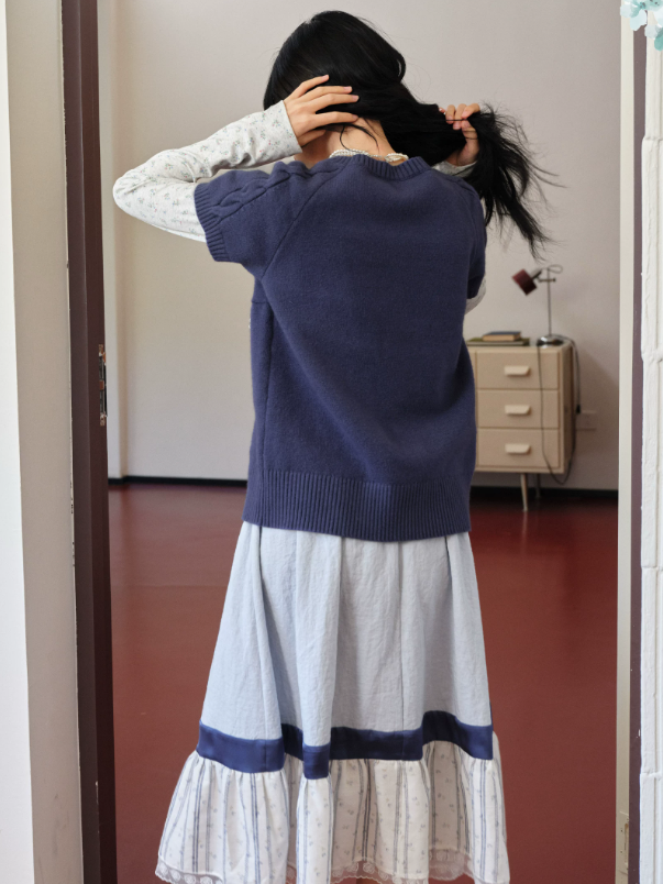 DAILY ARTIST - Navy Cable Knit Short-Sleeve Top