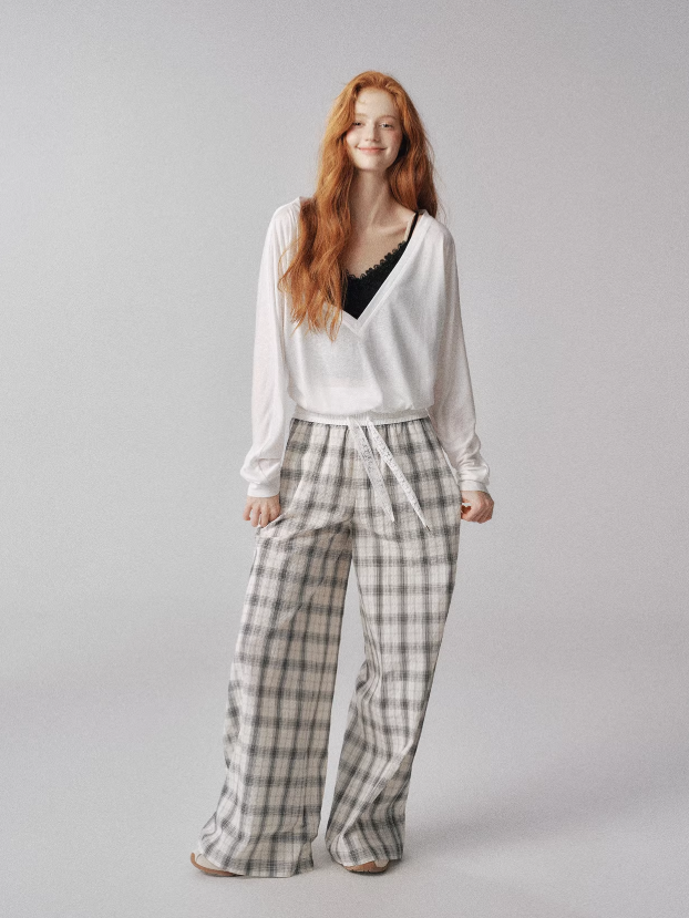 "水波温柔" V-Neck Batwing Sleeve Knit Cardigan Set (White)