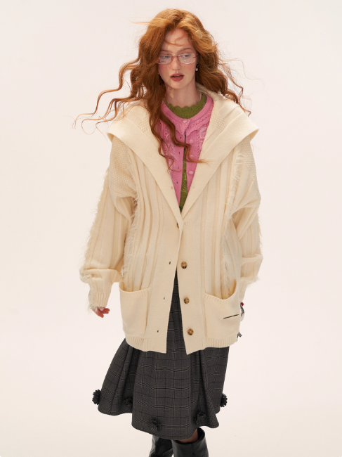 MAMC - Lazy Knit Cardigan with Contrast Stitching (Vintage Cream)