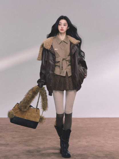 少也眼 Loose Fit PU Leather Jacket with Sherpa Lining