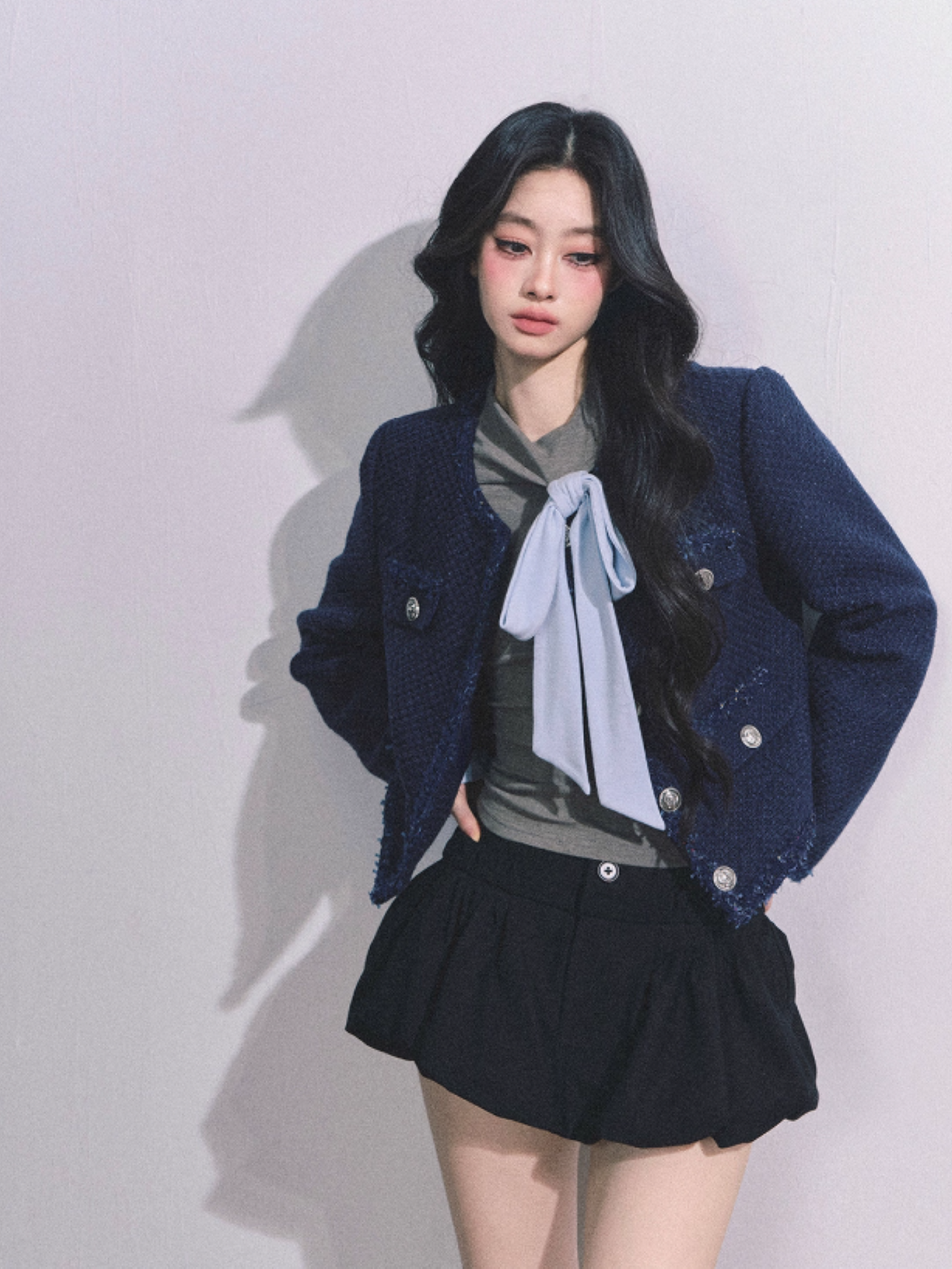 少也眼 Chanel-Inspired Loose Fit Tweed Jacket + Gray Top