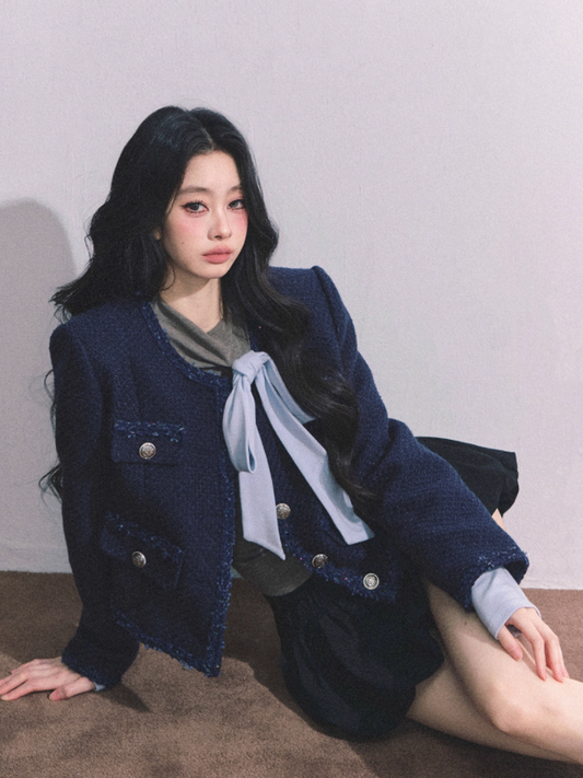 少也眼 Chanel-Inspired Loose Fit Tweed Jacket + Gray Top
