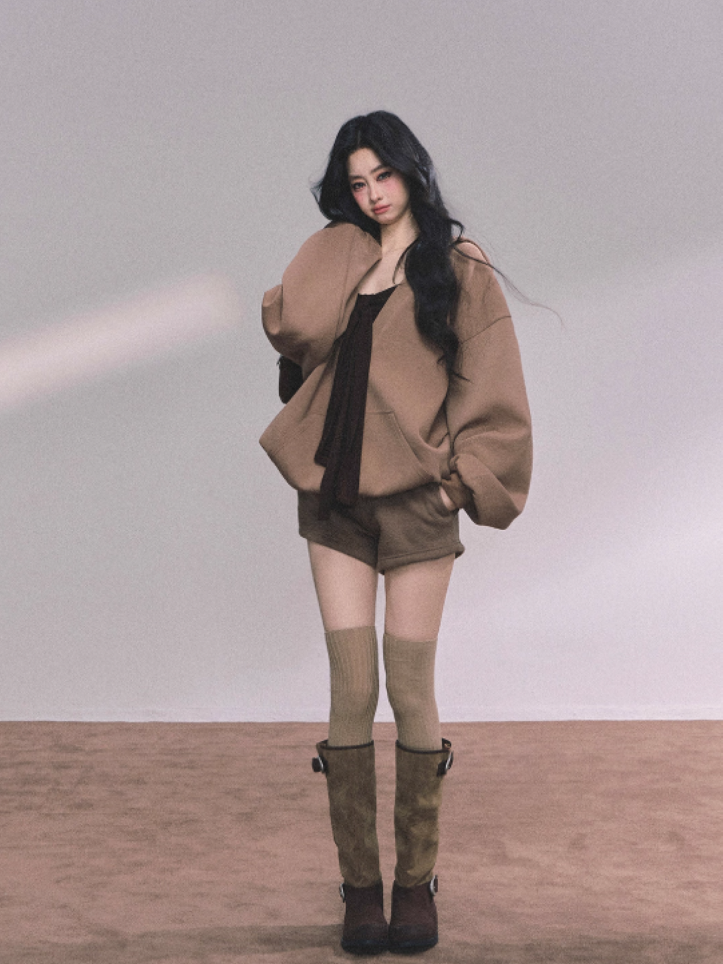 少也眼 Three-Piece Casual Hoodie Set – Loungewear Outfit in Khaki