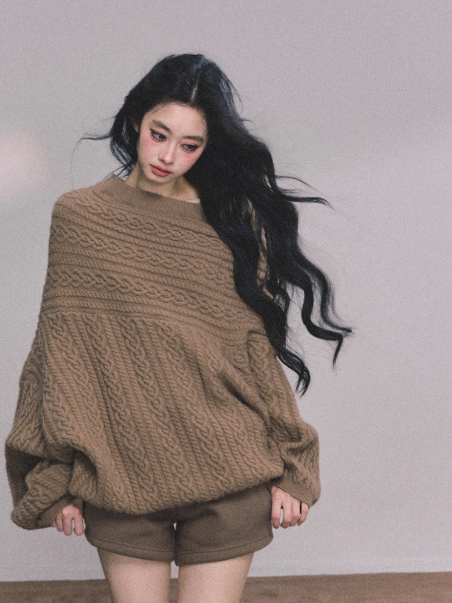 少也眼 Korean-Style Loose Fit Cable Knit Sweater