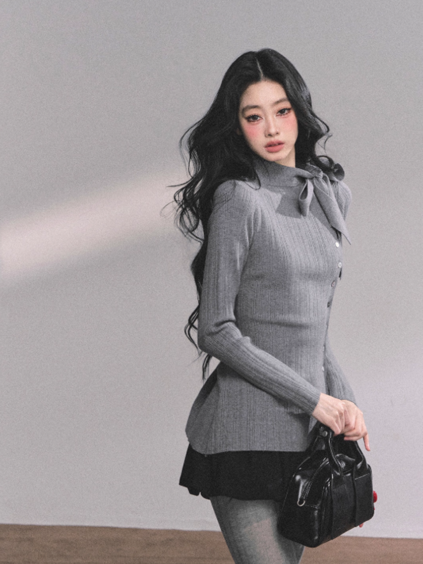 少也眼 Austin Heiress French-Style Slim Fit Long Sleeve Knit Tee