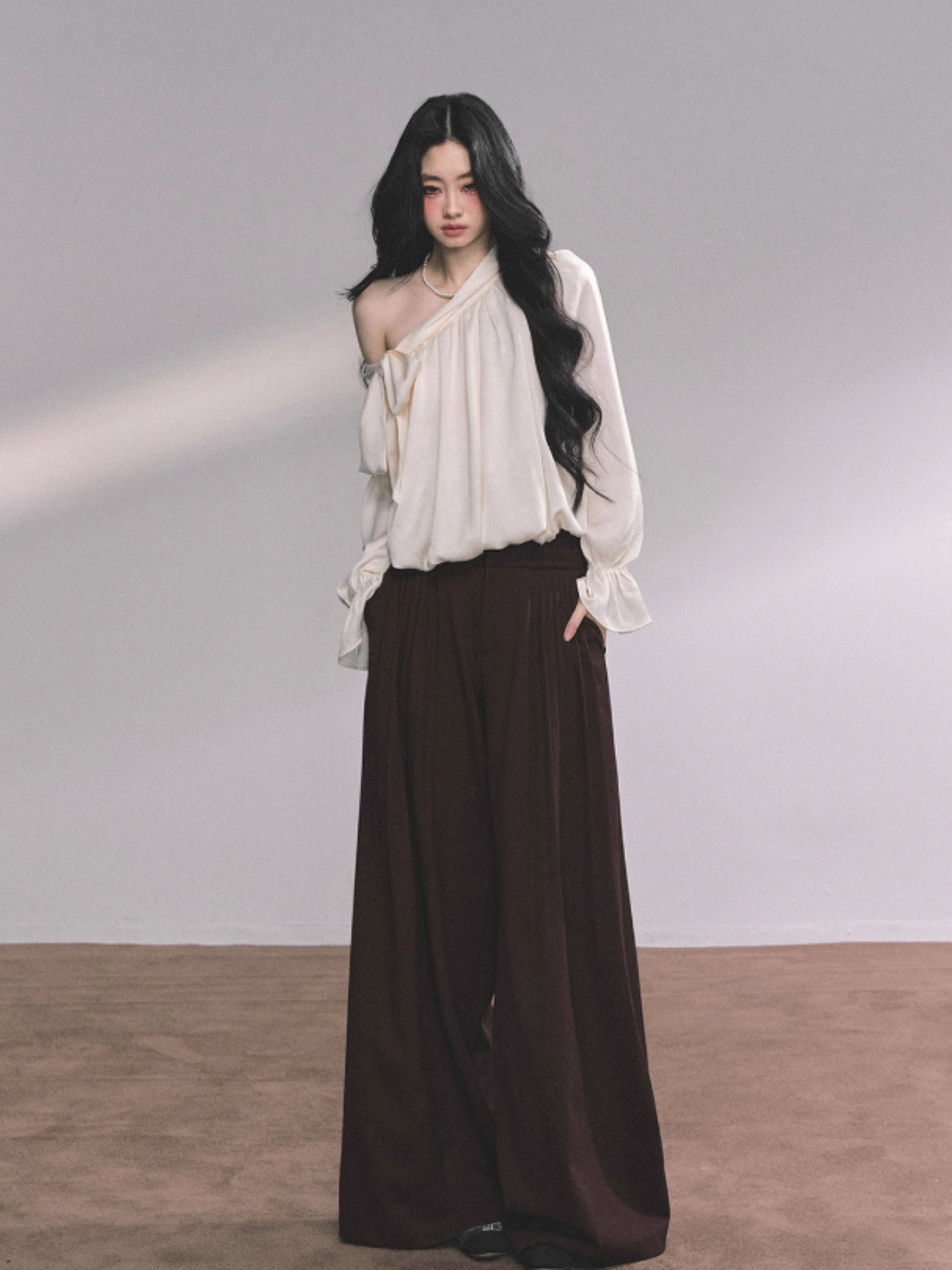 少也眼 Luxe Leeds Loose Fit Off-Shoulder Slimming Plaid Shirt