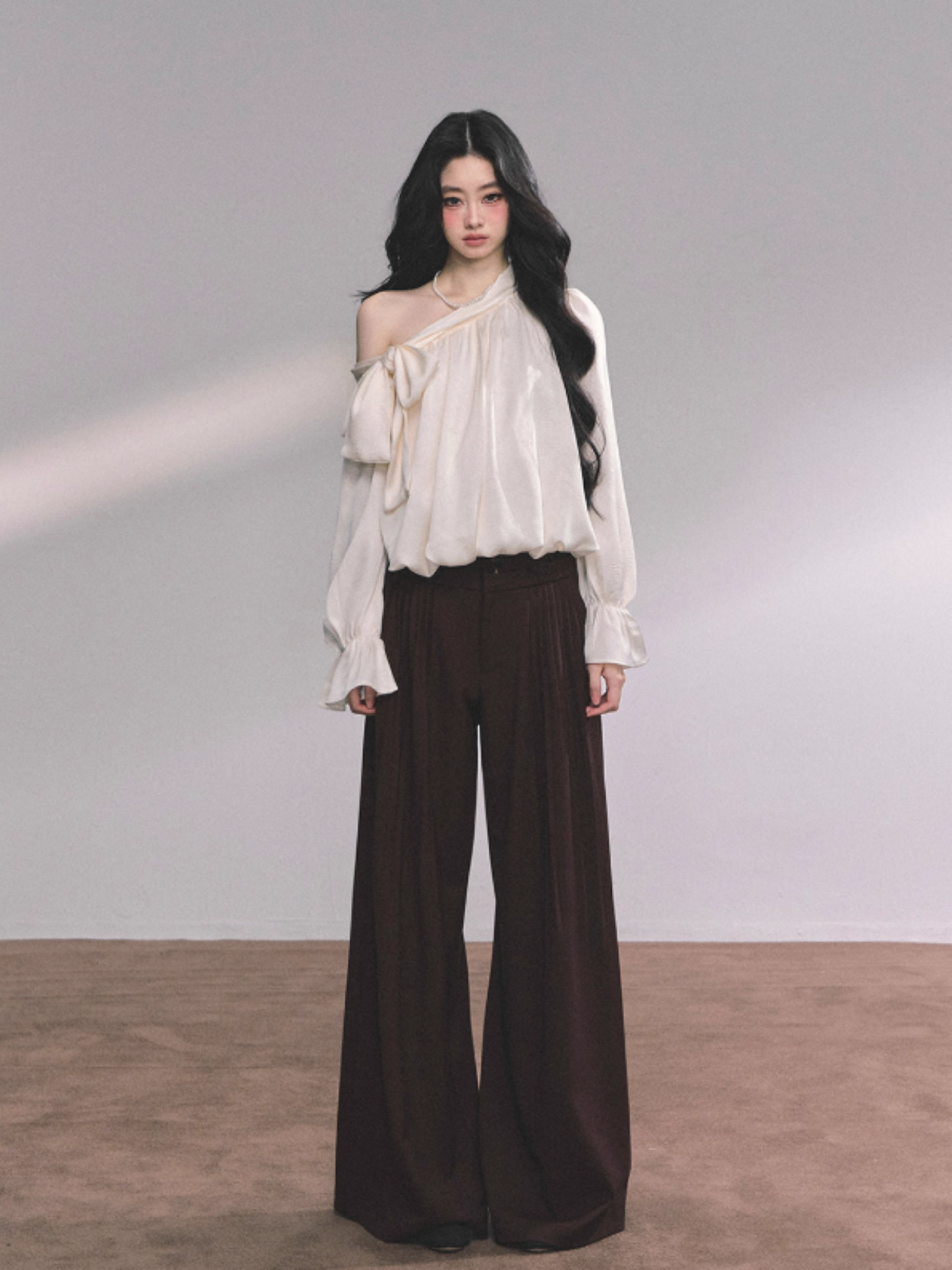 少也眼 Luxe Leeds Loose Fit Off-Shoulder Slimming Plaid Shirt