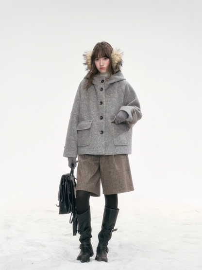 "Ash Mist Soft Wool" Two-Piece Set – Gray Coat & Plaid Shorts LL2025318