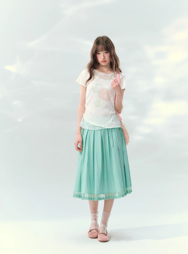 “Apple Mist Daydream” White Apple Print Ruched Tee